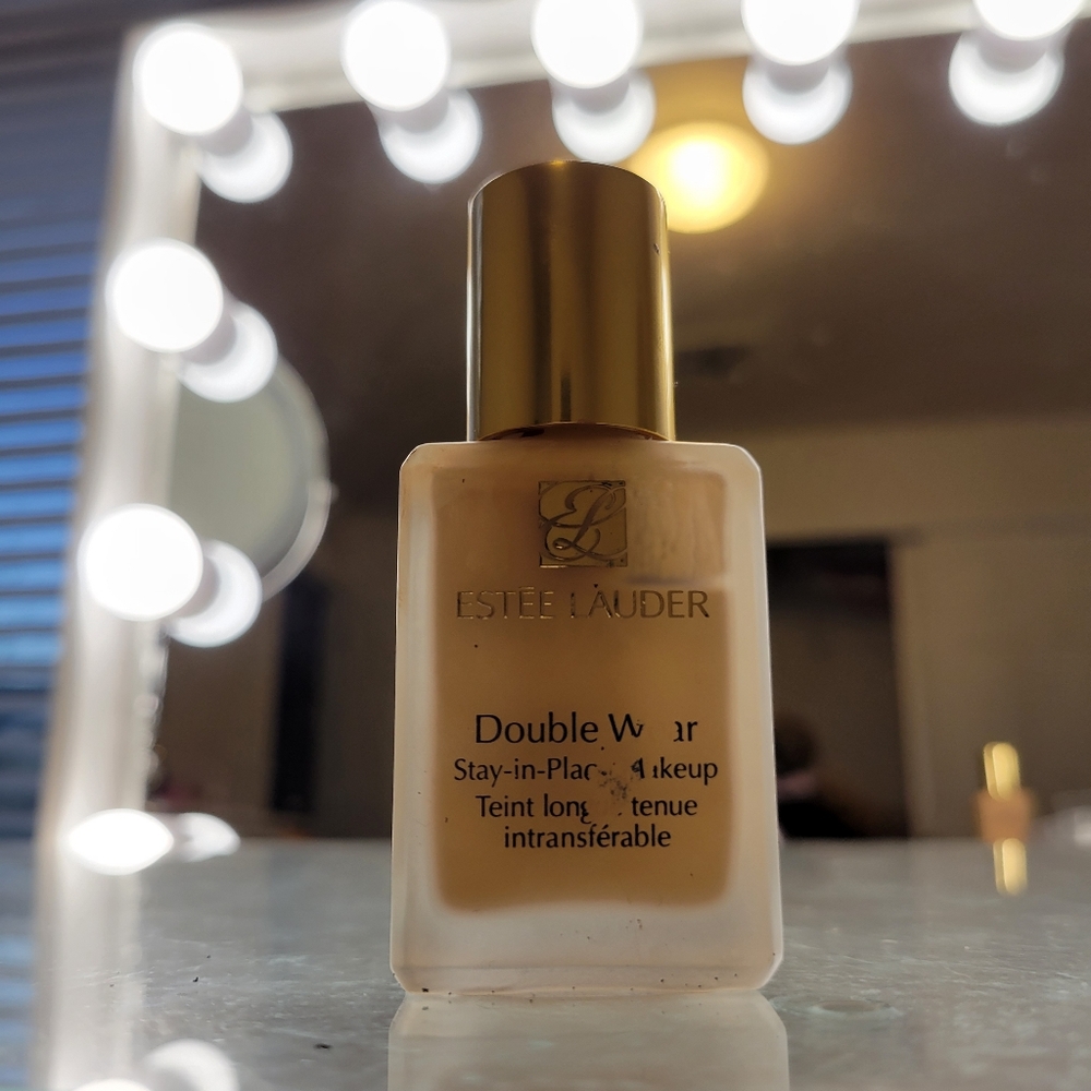 Estee lauder double wear